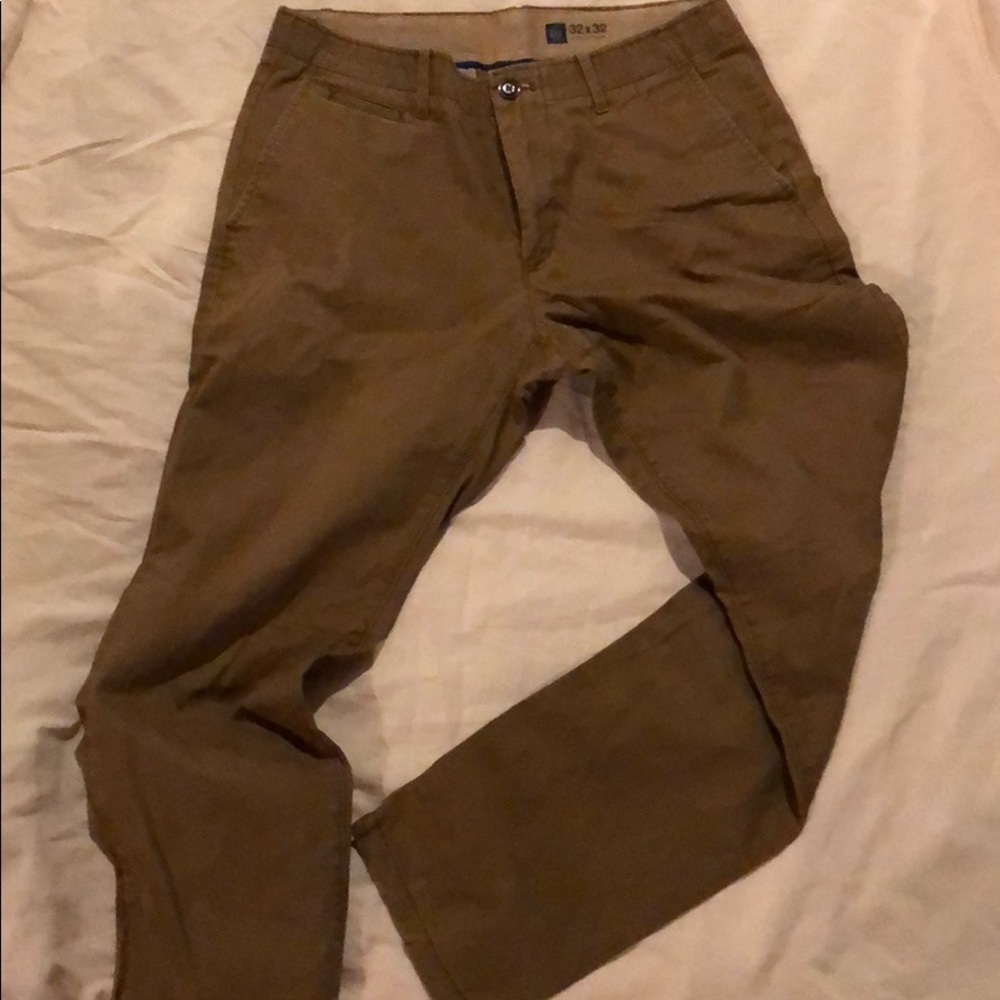 Gap Dark Tan Khakis Chinos 32/32
